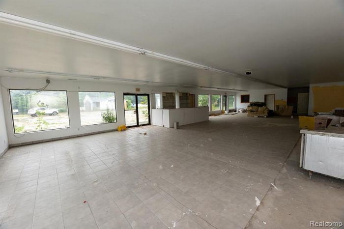 Old 23 Shopping Plaza - From Real Estate Listing (newer photo)